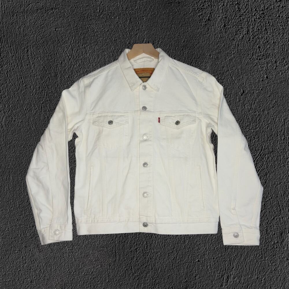 2022 NWT Levis “steel house” white trucker denim jacket